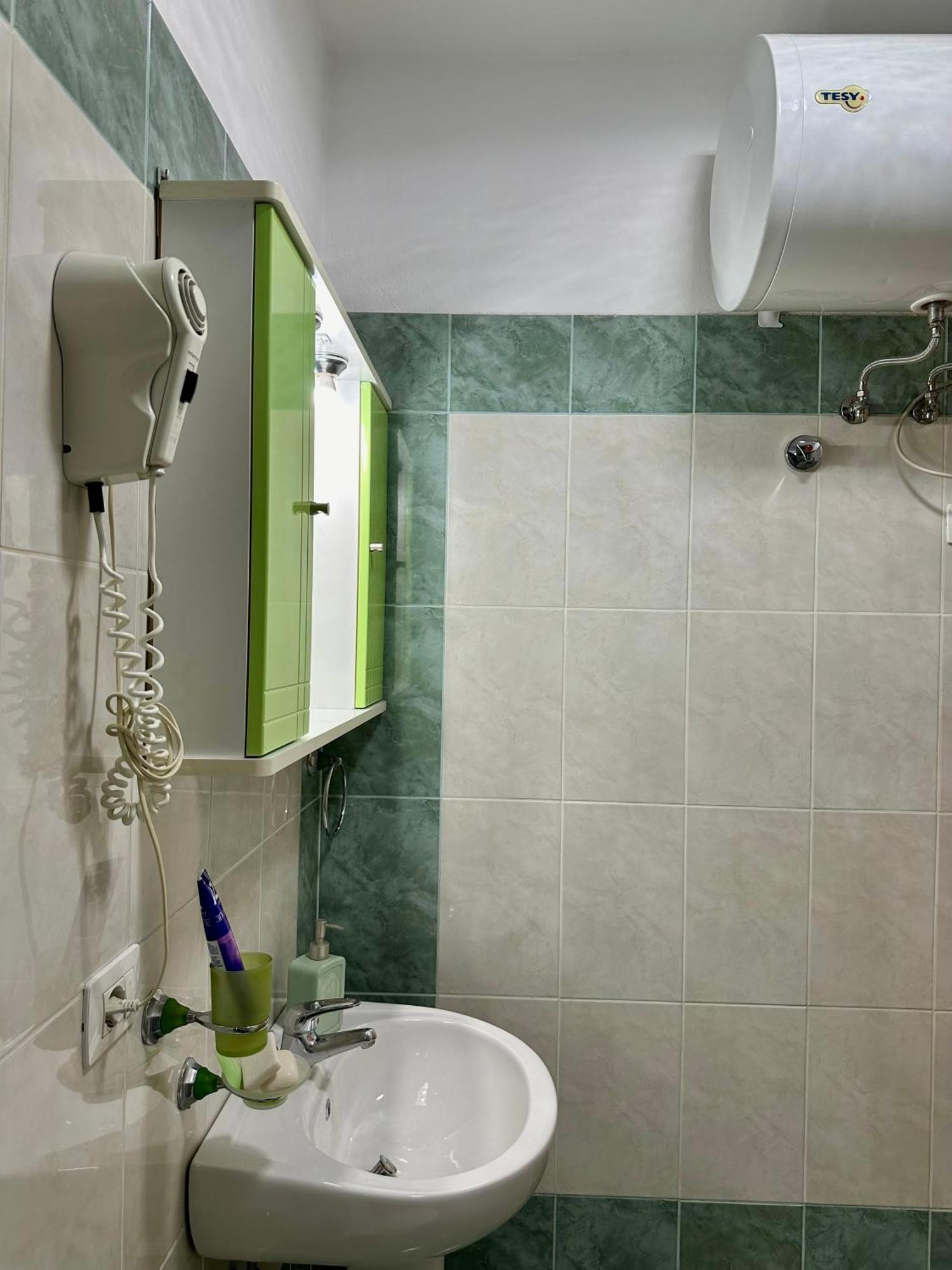 Skyview Oasis Premium Apartment Tiranë Luaran gambar